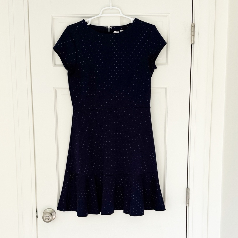 GAP dress size 8 navy blue with polka dots shortsleeve tulip